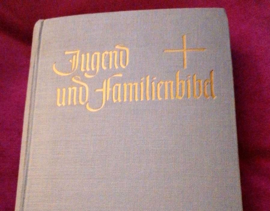 Jugend u. Familienbibel in Inden