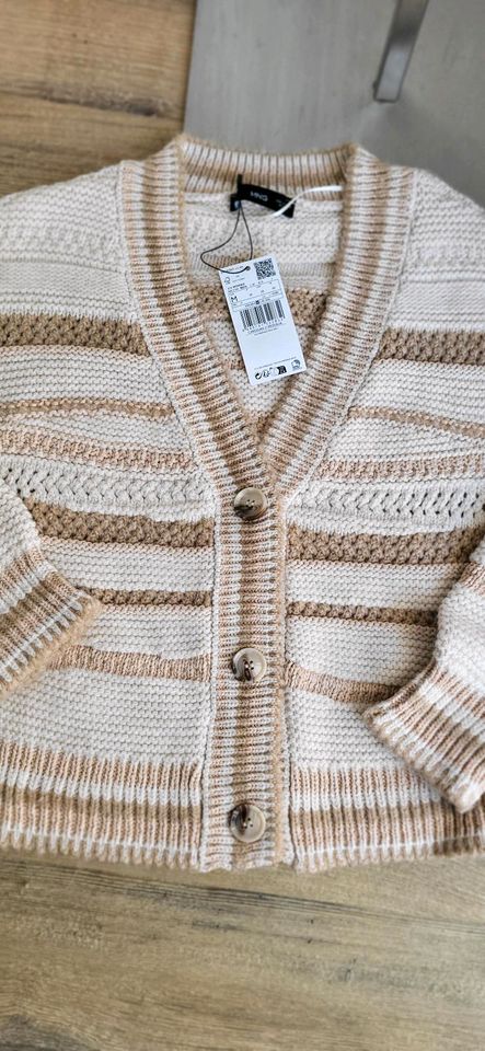 Mango Strickjacke beige braun neu Gr. M in Ismaning