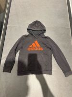 adidas Hoodie Kinder 164 rotes Logo wie neu Bayern - Uttenreuth Vorschau