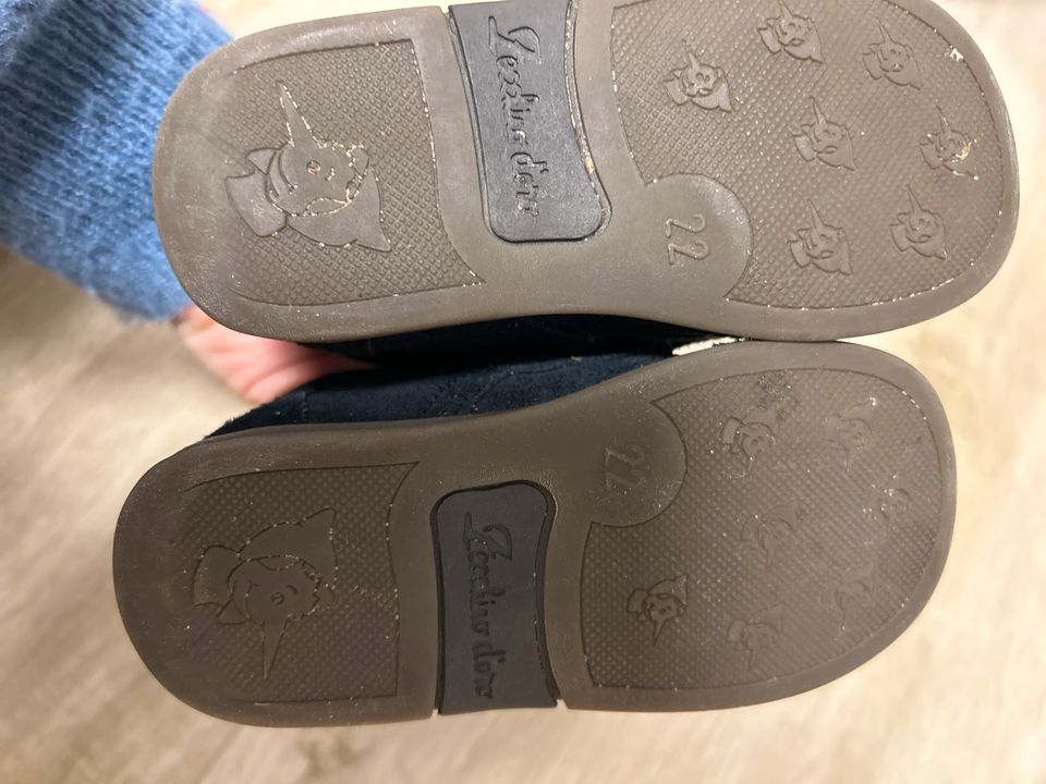 Sehr niedliche Schuhe mit Budapester Muster Gr 22 Zecchino d‘oro in Hamburg