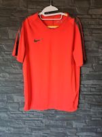 Orange/Schwarzes Nike Sportdress Lingen (Ems) - Darme Vorschau