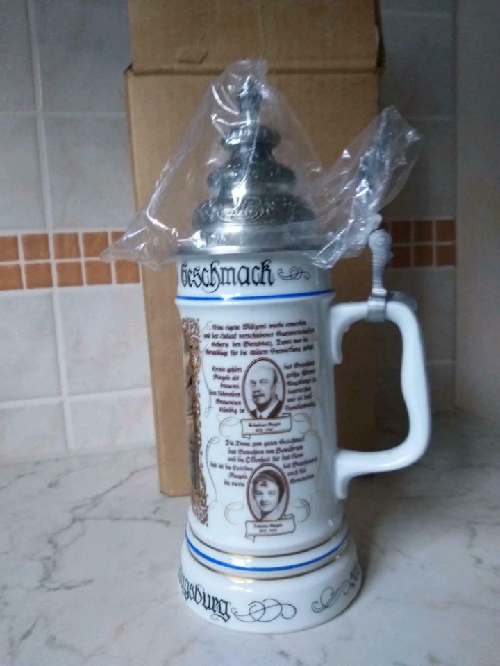 Bierkrug Brauhaus Riegele Augsburg mit Zinndeckel ca. 1995 in Bayern