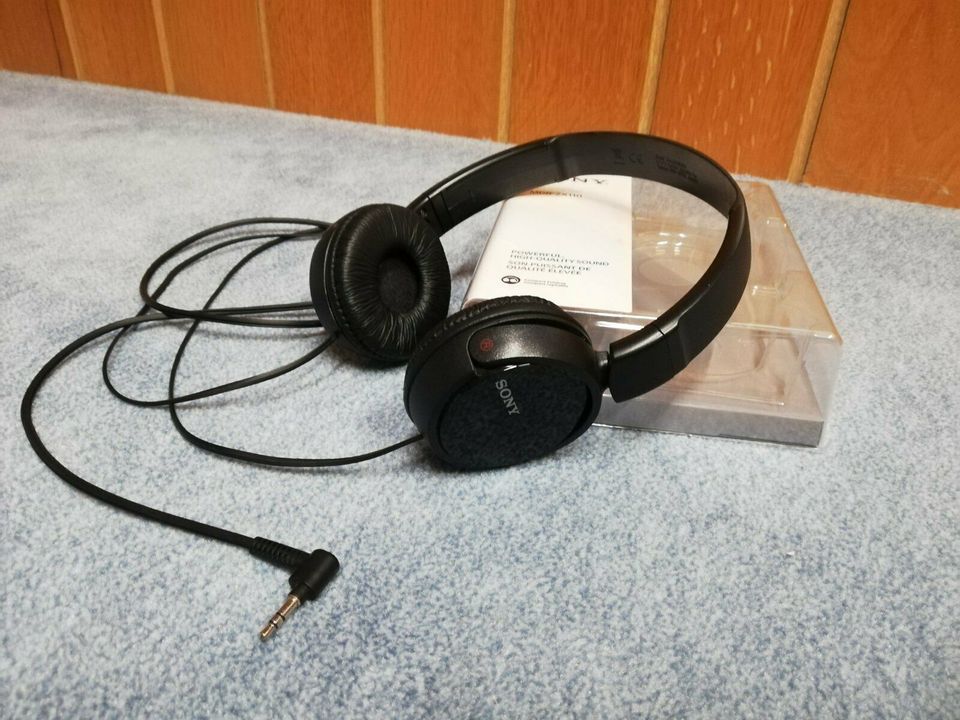 Kopfhörer Sony MDR ZX110 schwarz mit OVP in Kiel
