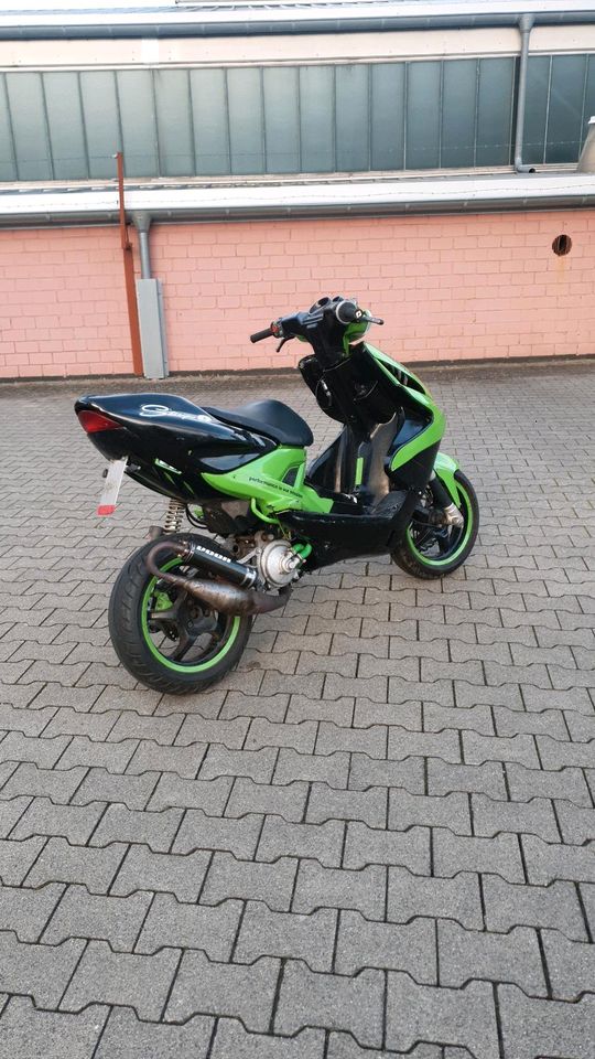 Yamaha aerox 70ccm Rt high end in Wesseling