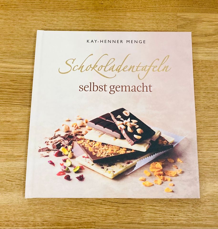 Kay-Henner Menge Kochbuch „Schokoladentafeln selbst gemacht“ in München