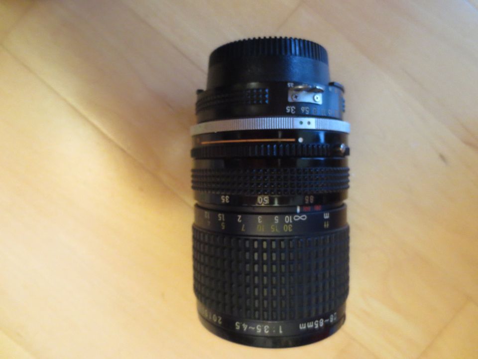 Nikon Nikkor Zoom Objektiv NEUWERTIG 28-85 mm F3,5-F4,5 in Gelnhausen