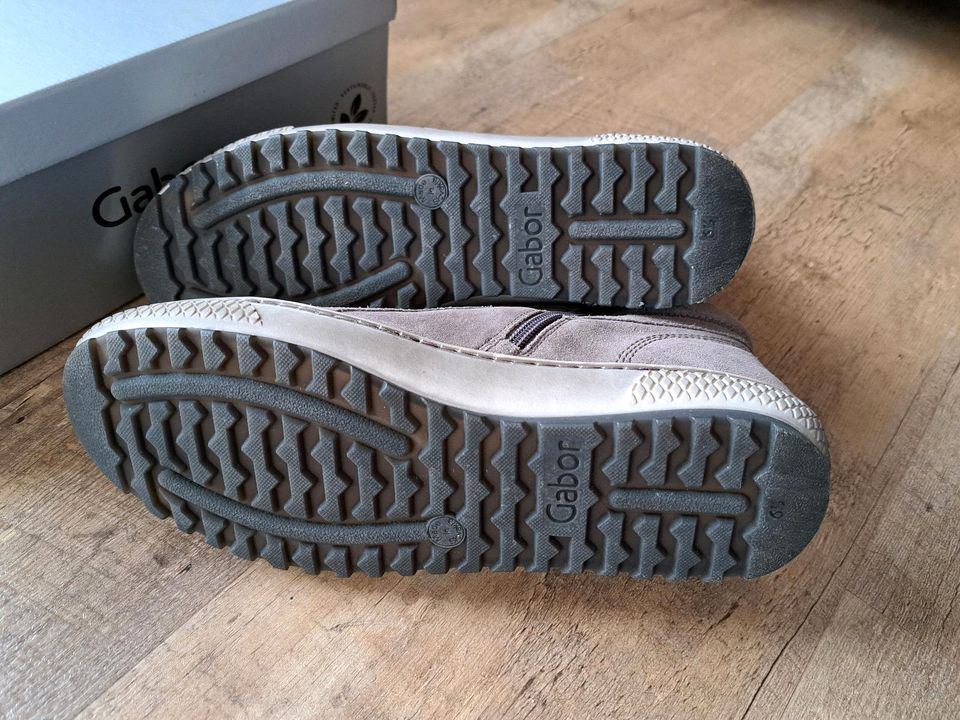 Gefütterte Schuhe von Gabor NEU in Wartenberg