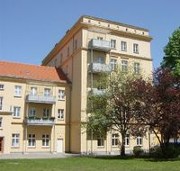 1-Zimmer-Apartment in Uni-Nähe - mit Balkon, offener Küche und Altbaucharme! Brandenburg - Senftenberg Vorschau