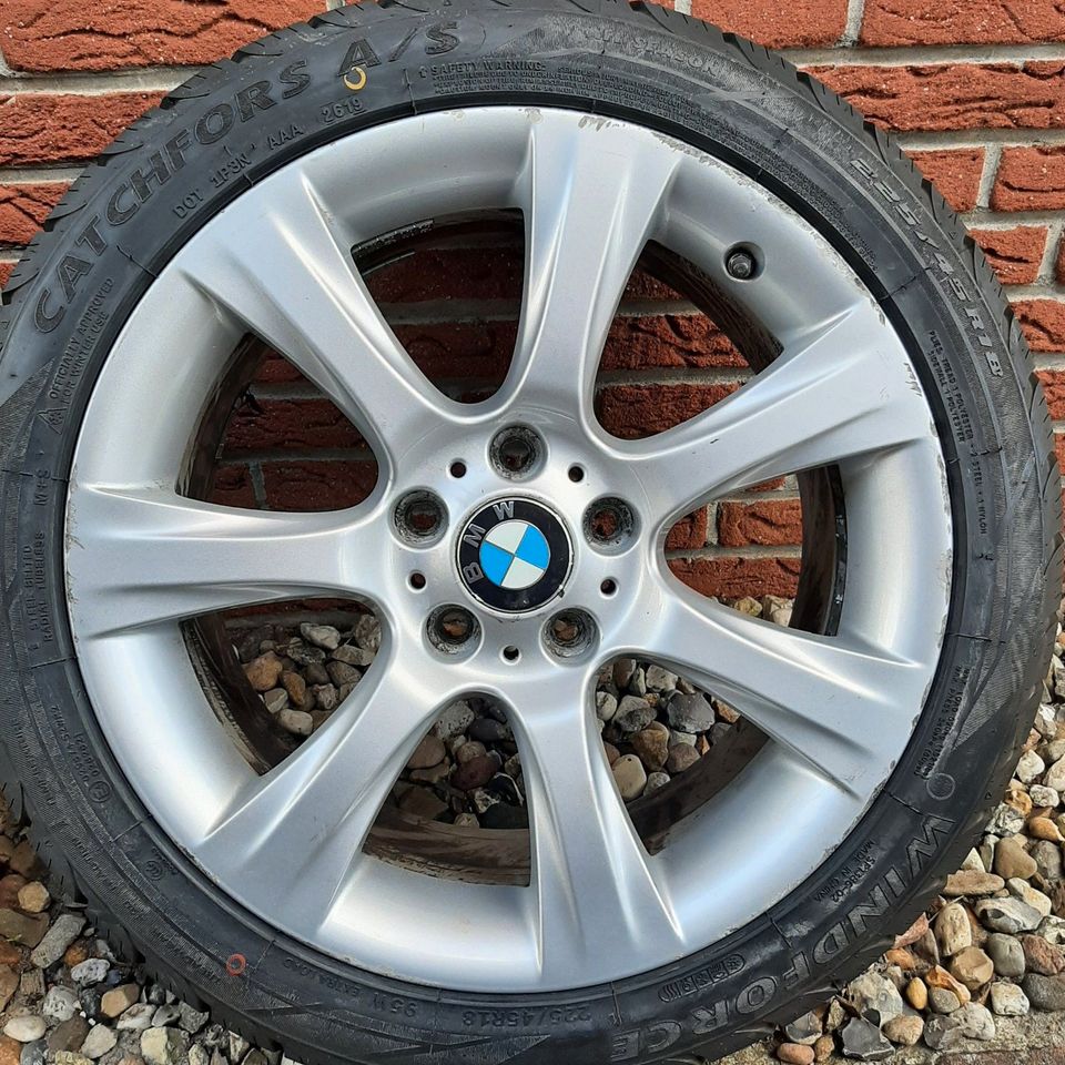 BMW 3er F30 F31 original 8x18 Ganzjahresreifen 225/45 18 RDK in Seevetal