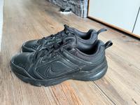 Nike Sneakers, schwarz, Gr. 42, NEU Hessen - Rosbach (v d Höhe) Vorschau