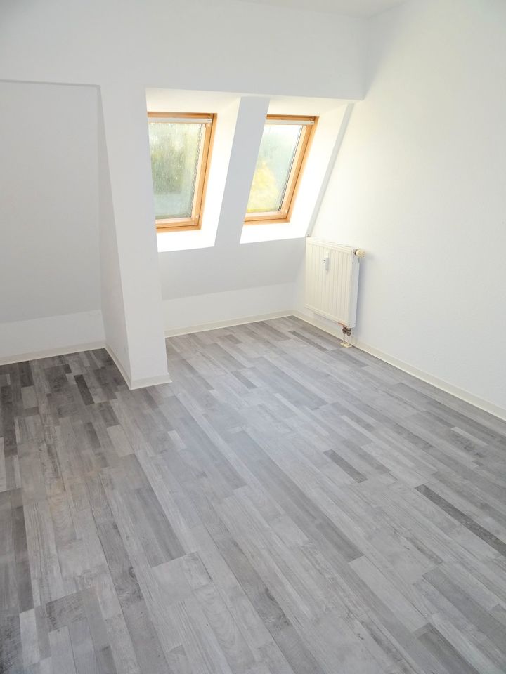 * mit Ausblick * 3 Zimmer Wohnung in Zwickau zu vermieten! in Zwickau