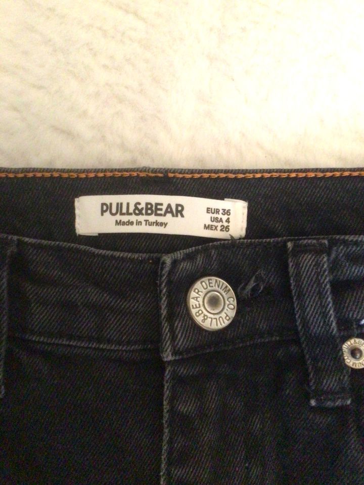 3 Pull&Bear Jeanshosen in Hamburg