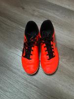 Adidas Fußballschuhe Halle Größe 38 (2/3) Sachsen - Lichtenberg/Erzgebirge Vorschau