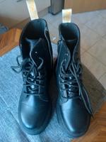 org. Dr. Martens, Doc Martens Gr. 37 ,,neu,, vegan Thüringen - Bad Salzungen Vorschau