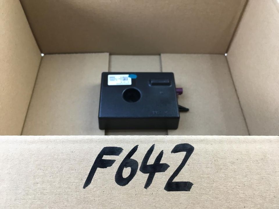 BMW F20 F22 F30 F32 F06 E70 E71 F15 GSM Notfall Antenne 9230911 in Schönefeld