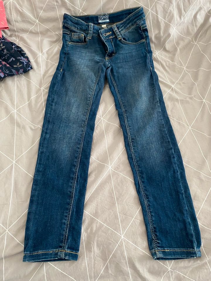 Esprit Jeans Gr. 128 skinny in Löhne