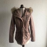 ღ Parka Mantel nude beige Kapuze Kunstfellbesatz Gr. 34 NEU Hessen - Weiterstadt Vorschau