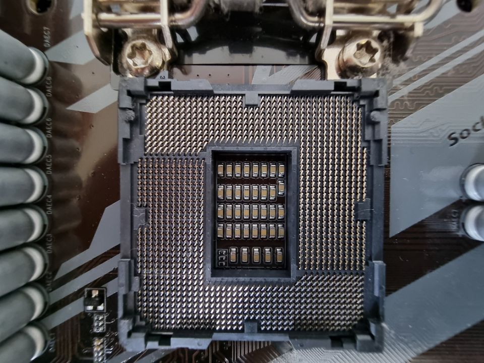 Gigabyte Z390D | LGA1151 | DDR4 | TPM2.0 in Aulendorf