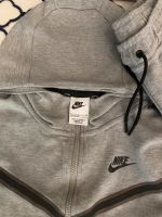 Nike  tech Fleece für Jungs Gr.147-158cm Berlin - Neukölln Vorschau