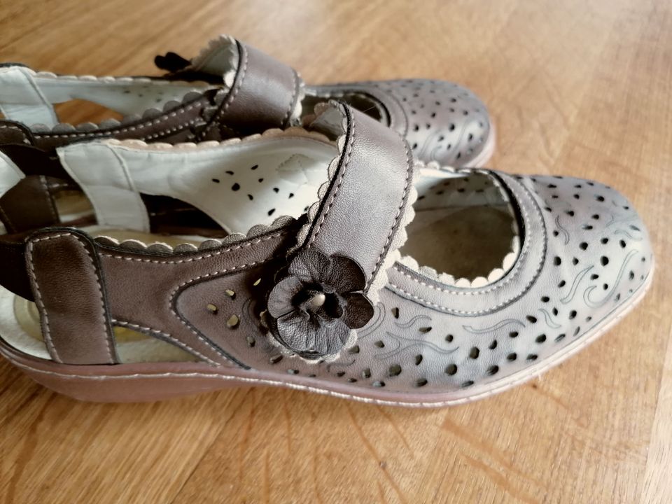 Bonne forme / Damen-Schuhe Gr.4,5 echtes Leder Slipper in Arnstorf