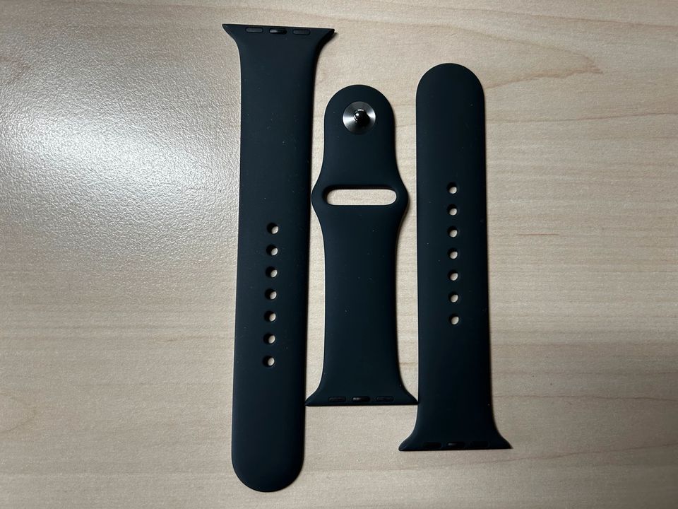 Original Apple Watch 44mm Sport Band in schwarz in Duisburg