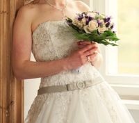 Elizabeth Passion Brautkleid Hochzeitskleid Tüll Spitze ivory 38 Sachsen - Ebersbach bei Großenhain Vorschau