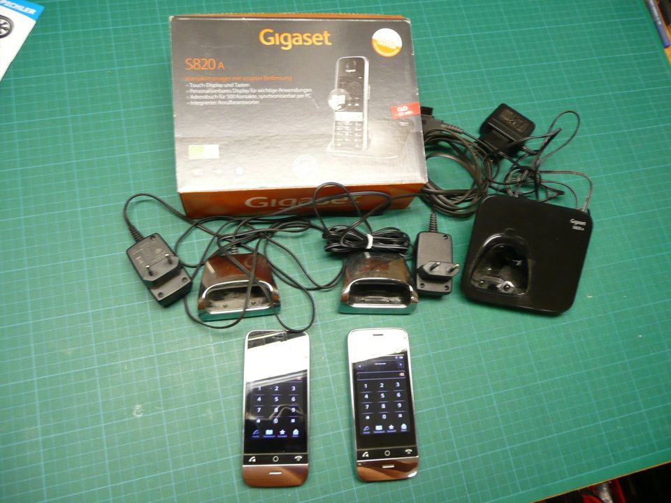 2 Gigaset  SL910 Telefone, Touchscreen, 1 Gigaset Basisstation S8 in Pöttmes