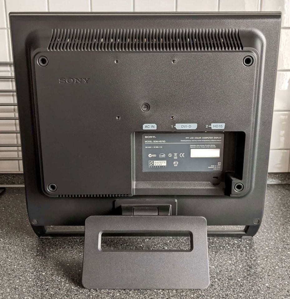 SONY SDM-HS75DS, PC Monitor, 17 Zoll, schwarz, TOP Zustand in Fulda