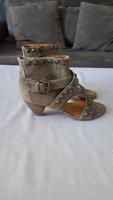 Deichmann Sandalen Leder Gr. 40 taupe neu Hessen - Taunusstein Vorschau