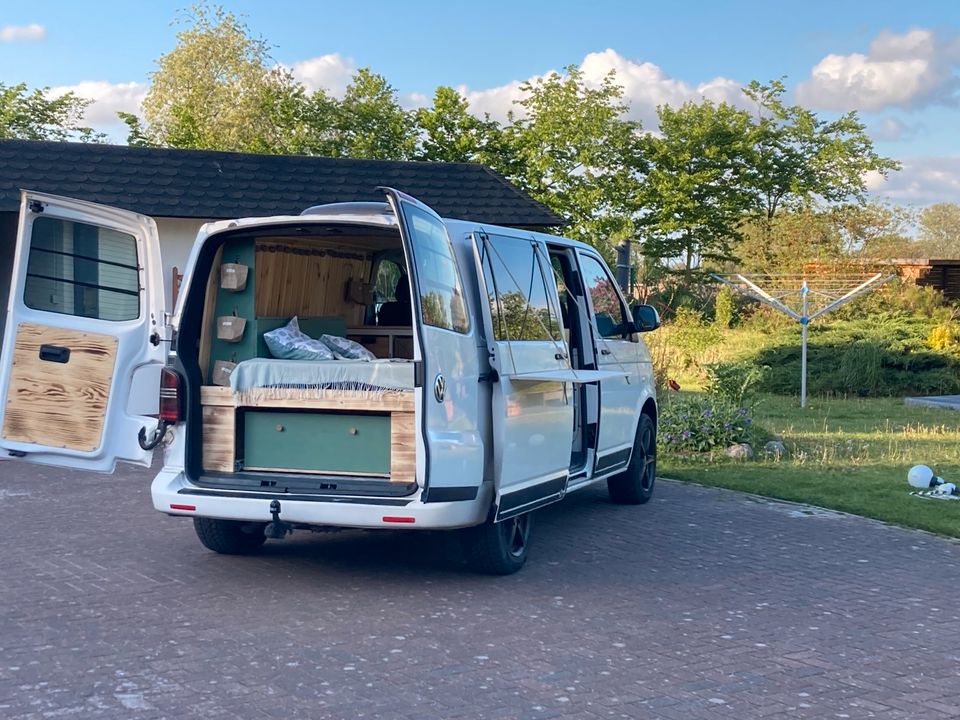 VW T5 Camper in Dersekow