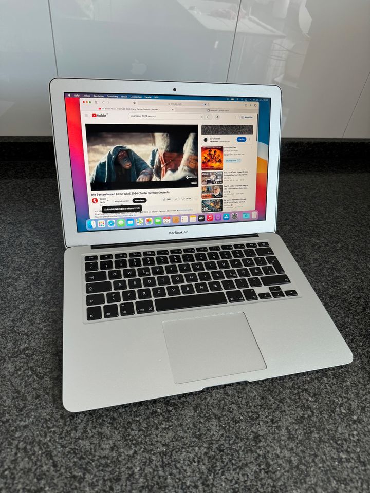 Macbook Air 13,3" I5; 2013 Big Sur OSX - 500Gb/4 GB in Moorrege
