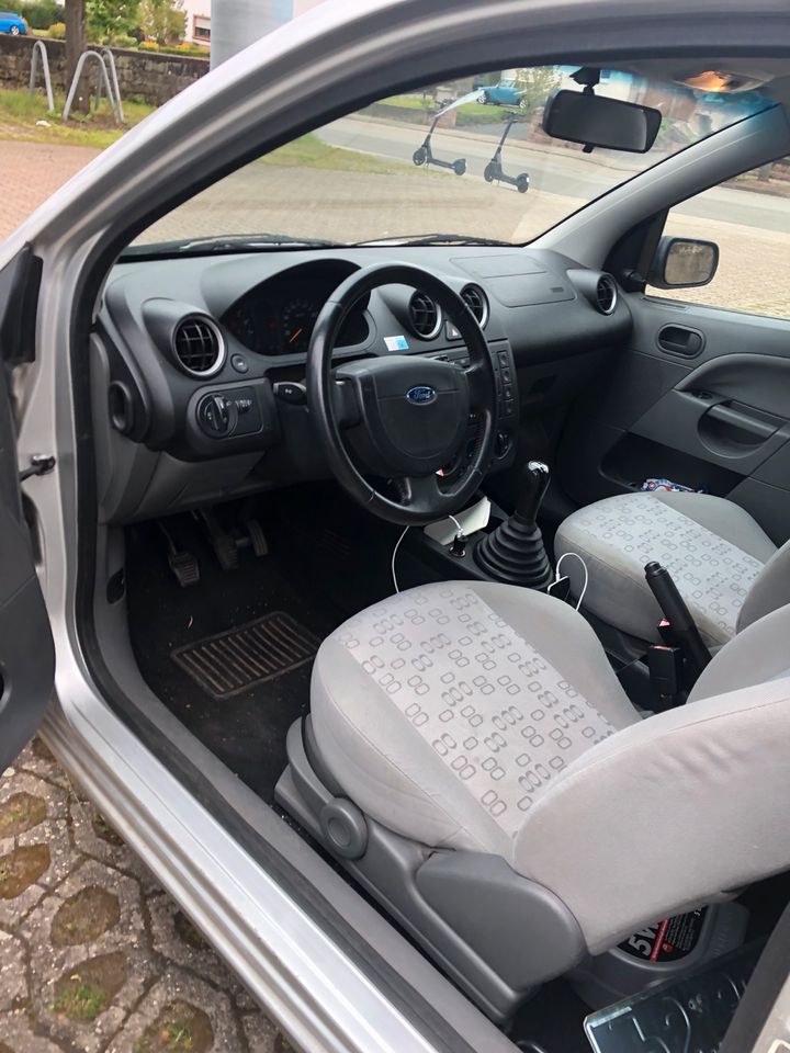 Ford Fiesta 1.3i airco in Saarlouis