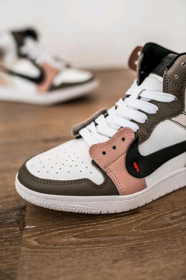 Nike Air Jordan 1 High Off White custom Sneaker Schuh in Eberbach