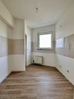 Hoch oben mit toller Aussicht! 2-Zimmerwohnung mit Dachterrasse! Nordrhein-Westfalen - Haan Vorschau