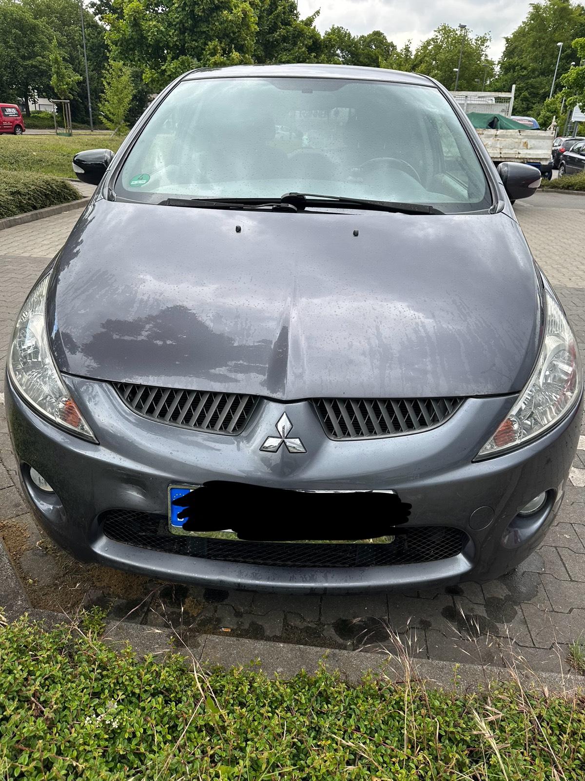 Abbildung des Autos Mitsubishi Grandis 7-Sit…