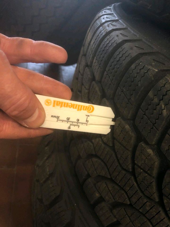 Bridgestone Blizzak Reifen 255/45 R18 in Barkelsby