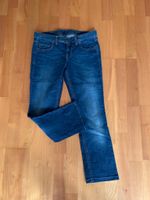 Benetton Jeans Jeanshose regular fit dark blue 36 cropped neu Düsseldorf - Eller Vorschau