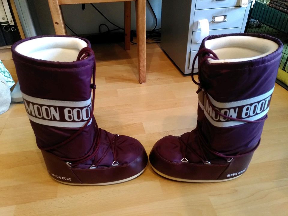 Moon Boots weinrot/bordeaux, 42/44 in Berlin