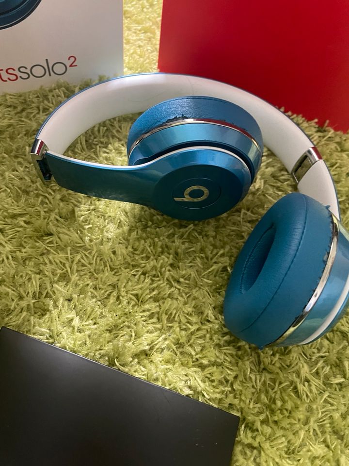 Beats Solo 2 - Luxe Edition mit zusätzlichen Ohrpolstern in Eching (Niederbay)