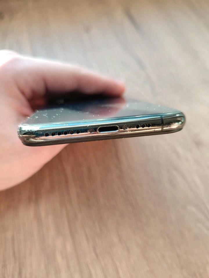 Iphone XS Grey Display defekt, neuer Akku und neues Backkover in Osterholz-Scharmbeck