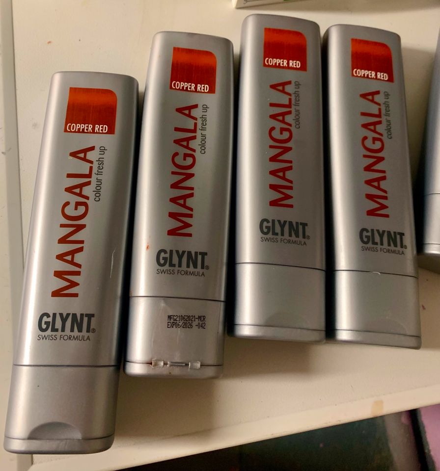 MANGALA red/GARNIER NUTRISSE 6.60/SYOSS+Loreal Ansatzsspray rot in Hochstetten-Dhaun