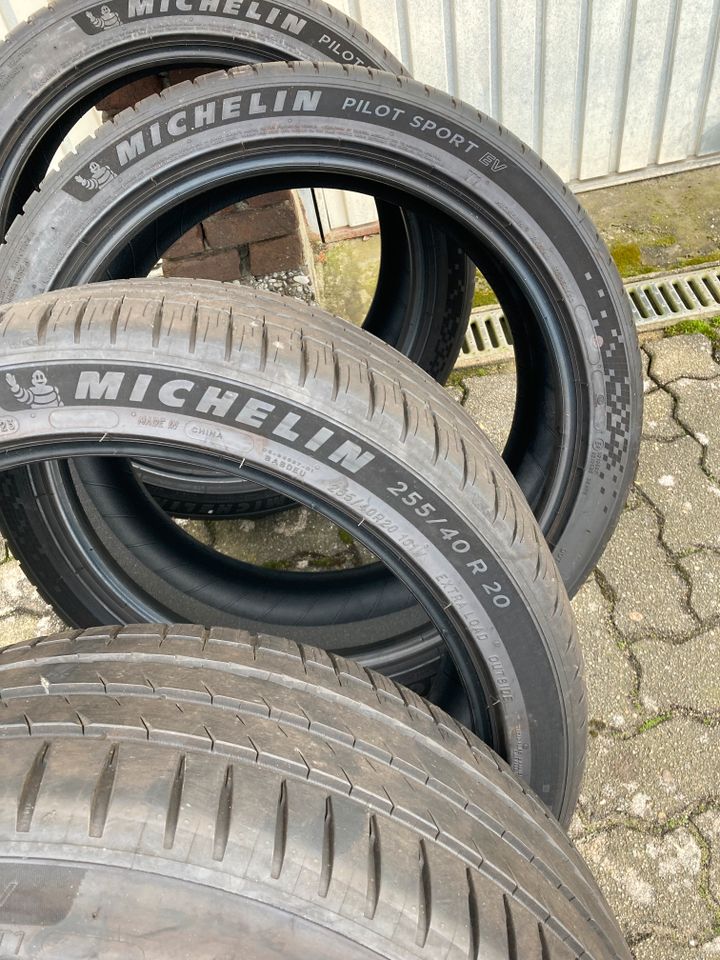 Michelin Pilot Sport EV 255/40 R20 Tesla Sommerreifen in Heist