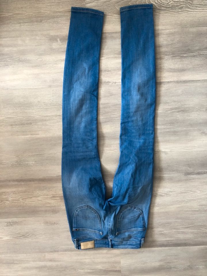 Tommy Hilfiger Jeans, Gr.27/34, wie neu in Wyhl