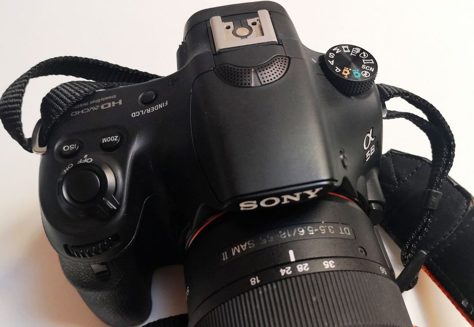 Sony SLT-A58 Spiegelreflexkamera Kit+Objektiv TOP Zustand in Unterschleißheim