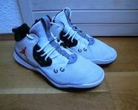 JORDAN Herren Sportschuhe Gr.10 (Gr.44) Düsseldorf - Wersten Vorschau
