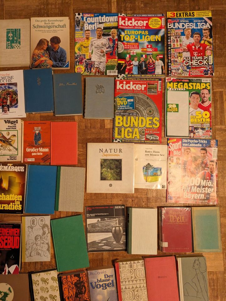 Konvolut von 44 unterschiedlichen Büchern/auch einzeln zu kaufen in Bremen