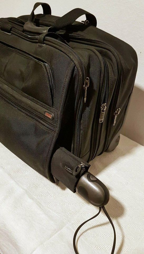 Tumi Original used Trolley Tasche +Notebook Business Luxus Reisen in Nürnberg (Mittelfr)