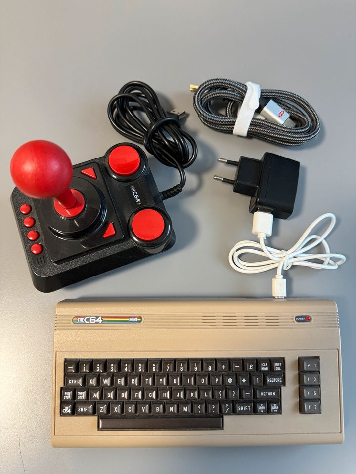 Amiga 500 Mini und C64 Mini mit viel Zubehör - sofort loslegen! in Dortmund
