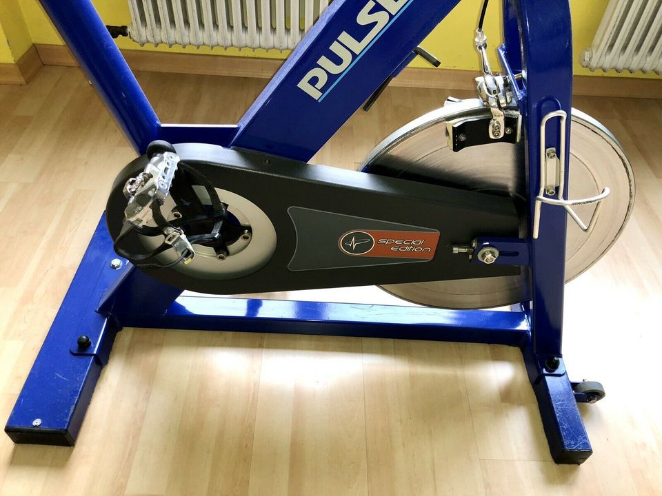 Spinning Indoor Bike Pulse Cycle - PROFI Studio Qualität NP 1290€ in Frankfurt am Main