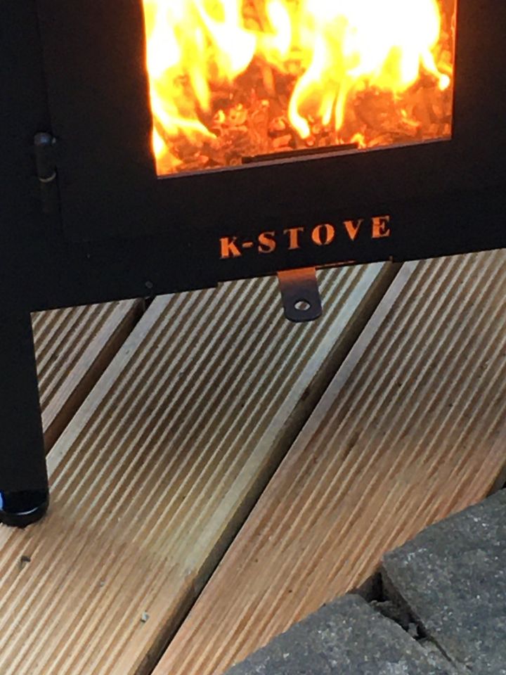 Pellet-Heizer „VESUVIUS“ für die Terrasse - gebraucht in Bräunlingen